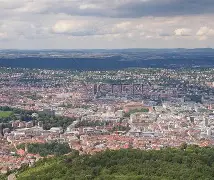 币游体育官网注册-斯图加特迎意大利杯关键赛，冲刺阶段防线松动，气氛紧张，阵容厚度经受考验